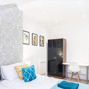  Apartment Fantastic With Views & Parking